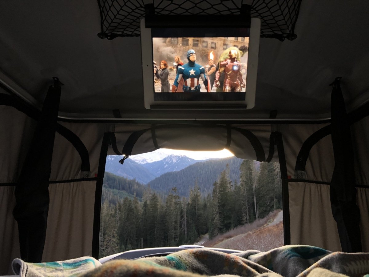 Support Universel de Tablette James Baroud — Tente de Toit Bivouac - BYD Shark 2024+