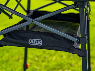 Table Pliante ARB Pinnacle Compacte sur Xperts4x4 Accessoires 4x4 Off-Road