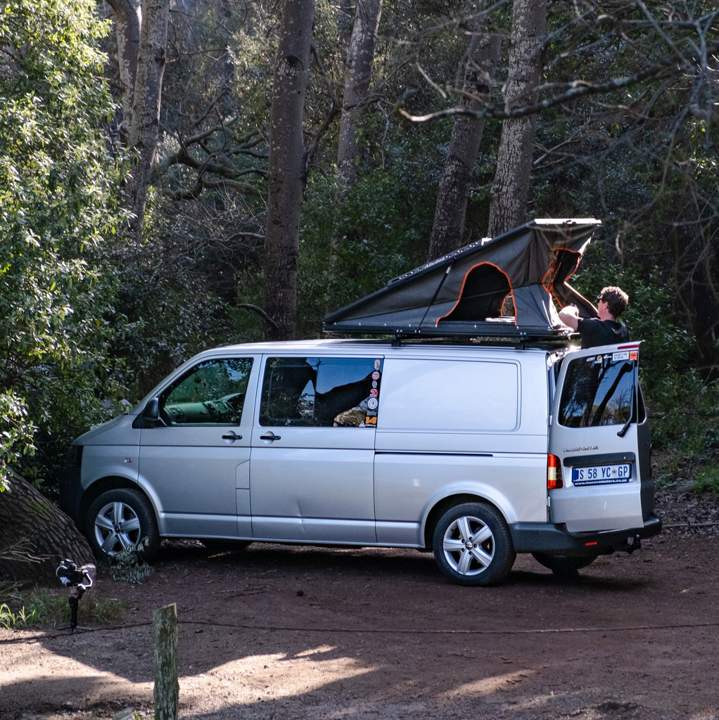 Tente de Toit Alu-Cab LT-50 LightWeight - WEEKENDER PACK sur Xperts4x4 Accessoires 4x4 Off-Road