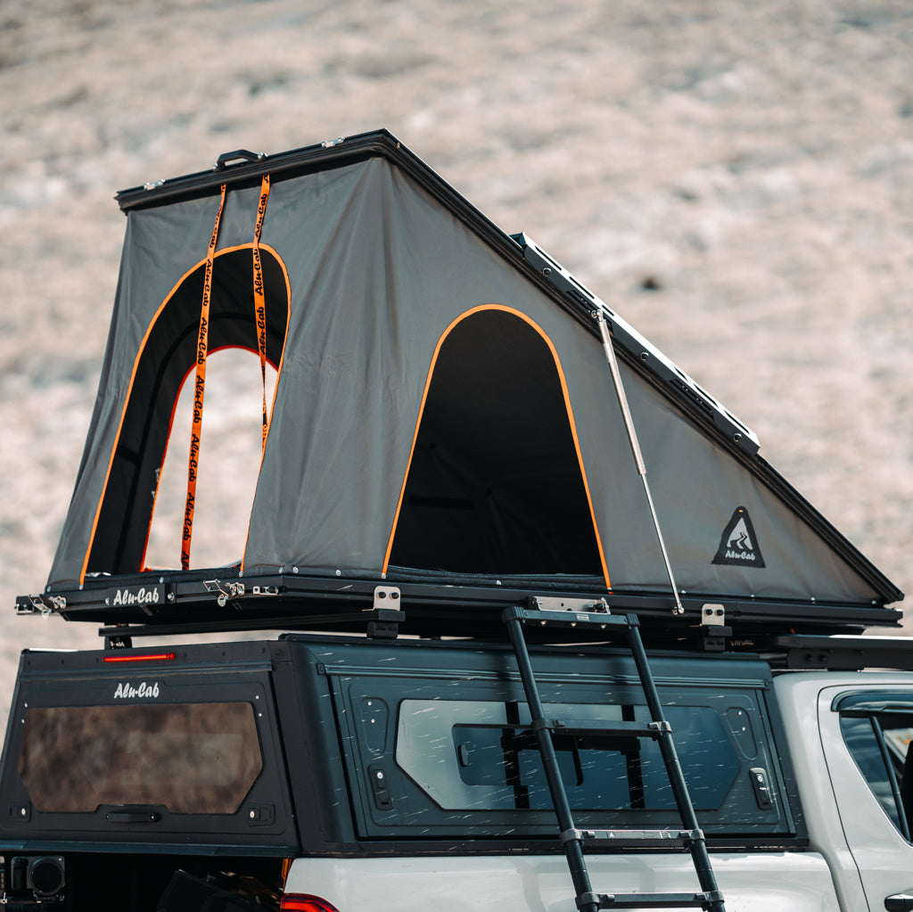 Tente de Toit Alu-Cab LT-50 LightWeight - WEEKENDER PACK sur Xperts4x4 Accessoires 4x4 Off-Road