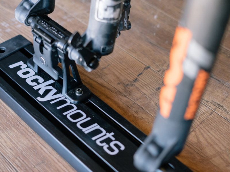 Rail de fixation vélo VanTrack 24" ROCKY MOUNTS