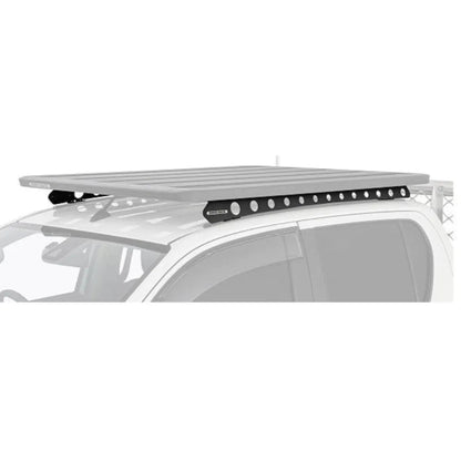 Profil latéral des fixations Backbone RHINO-RACK sur Toyota Hilux