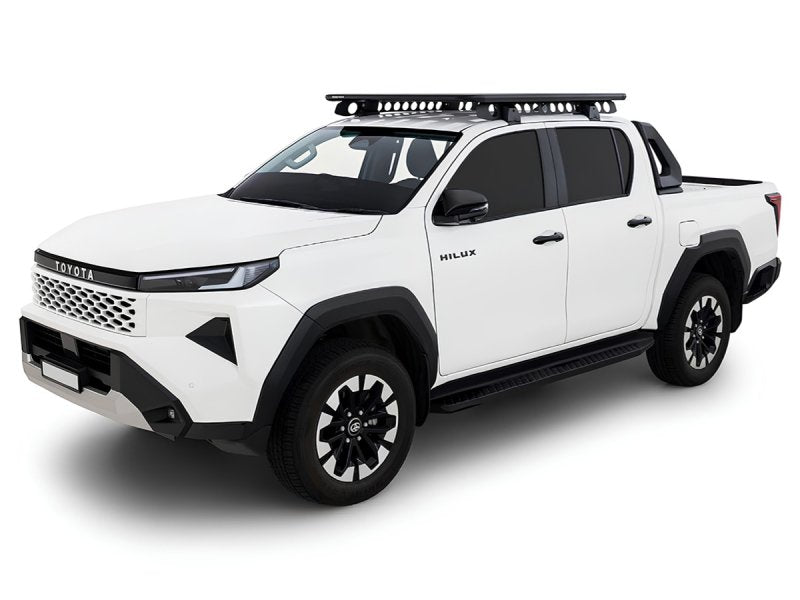 Toyota Hilux blanc équipé de la galerie RHINO-RACK Pioneer 6