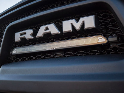Pack LED Calandre LAZER LAMPS pour Dodge RAM 1500 avec feux LED lumineux et design moderne, installation facile.