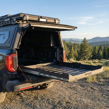 Plateau coulissant PREDATOR OFFROAD pour pickup 4x4, robuste et pratique, adapté aux véhicules tout-terrain.