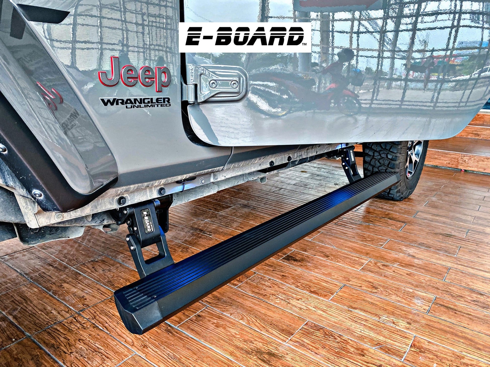 Marche-Pieds Electriques T-MAX Jeep JK 2007 a 2018 | Powerboard sur Xperts4x4 Accessoires 4x4 Off-Road