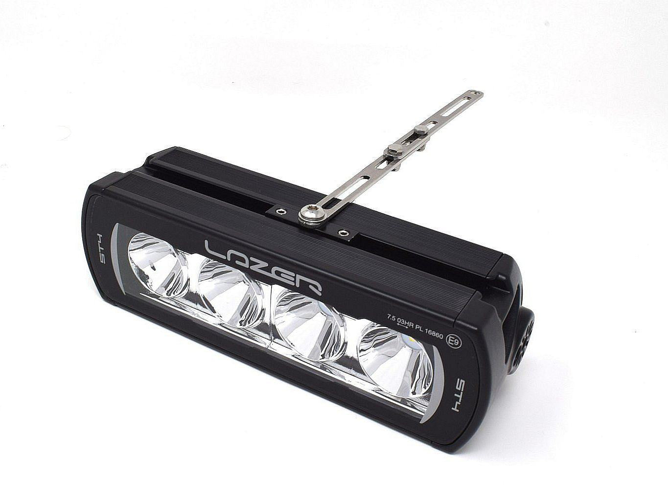 ST/T/Triple-R Série Kit barre de maintien LAZER LAMPS sur Xperts4x4 Accessoires 4x4 Off-Road