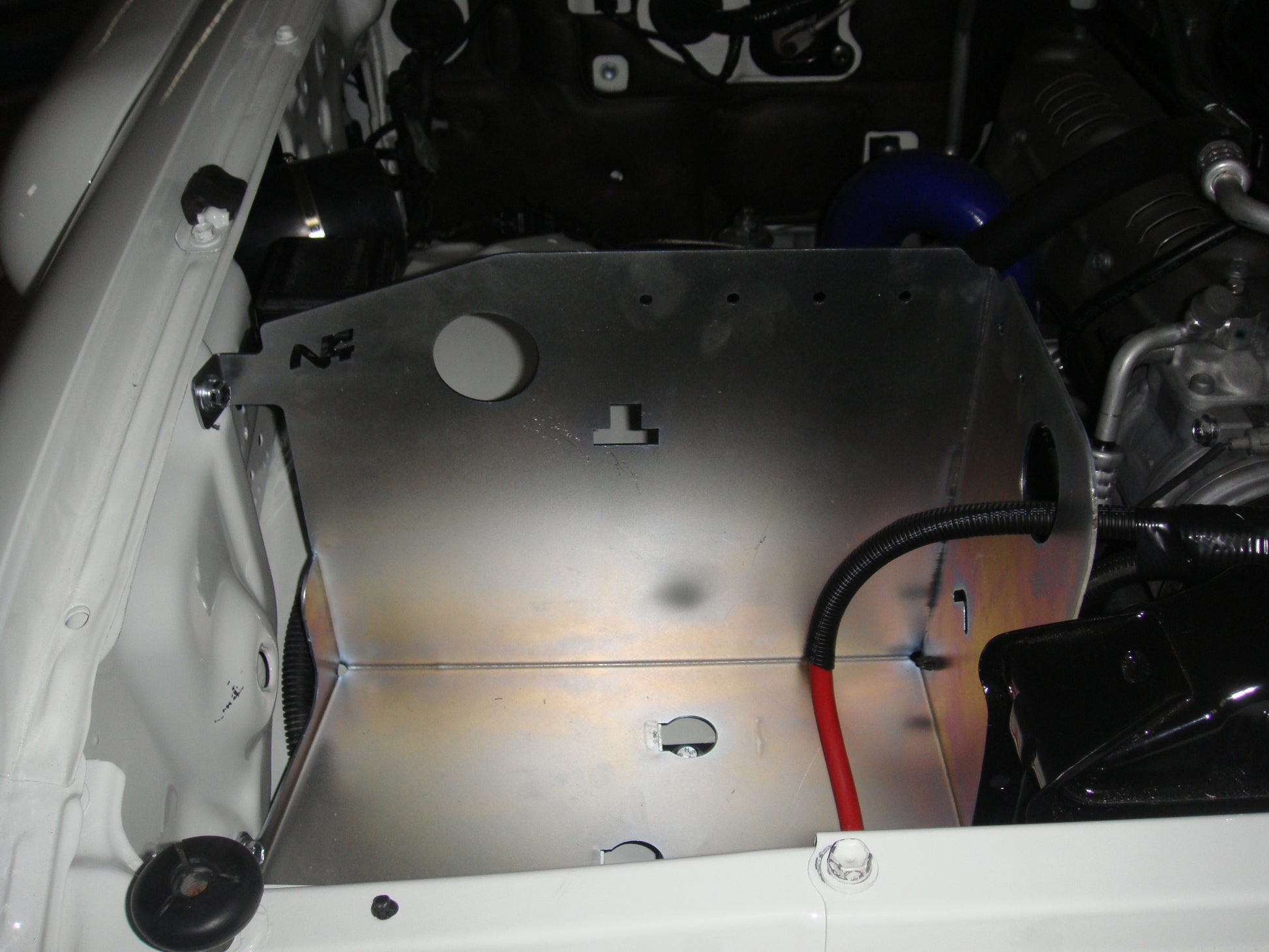 Kit de bacs à batteries en acier pour Toyota HDJ80 - La paire N4-Offroad sur Xperts4x4 Accessoires 4x4 Off-Road