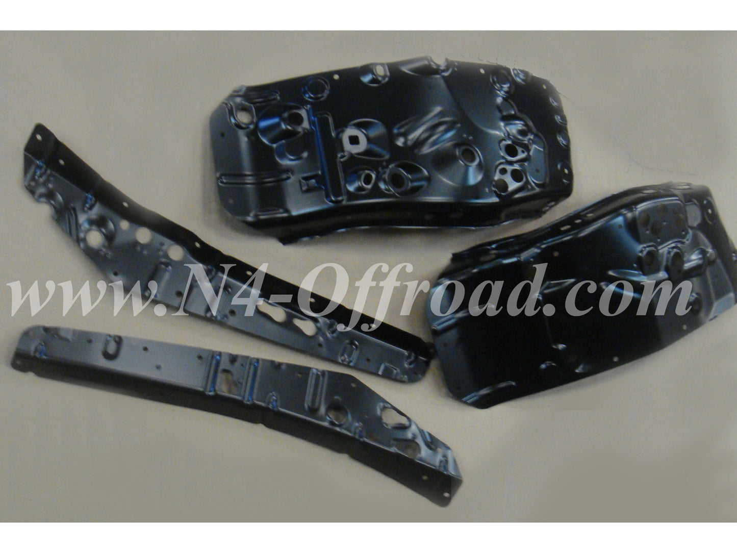 Kit de renforts d'ailes avant à souder pour Toyota Land Cruiser KDJ120 KDJ125 - kit de 4 pièces N4-Offroad sur Xperts4x4 Accessoires 4x4 Off-Road