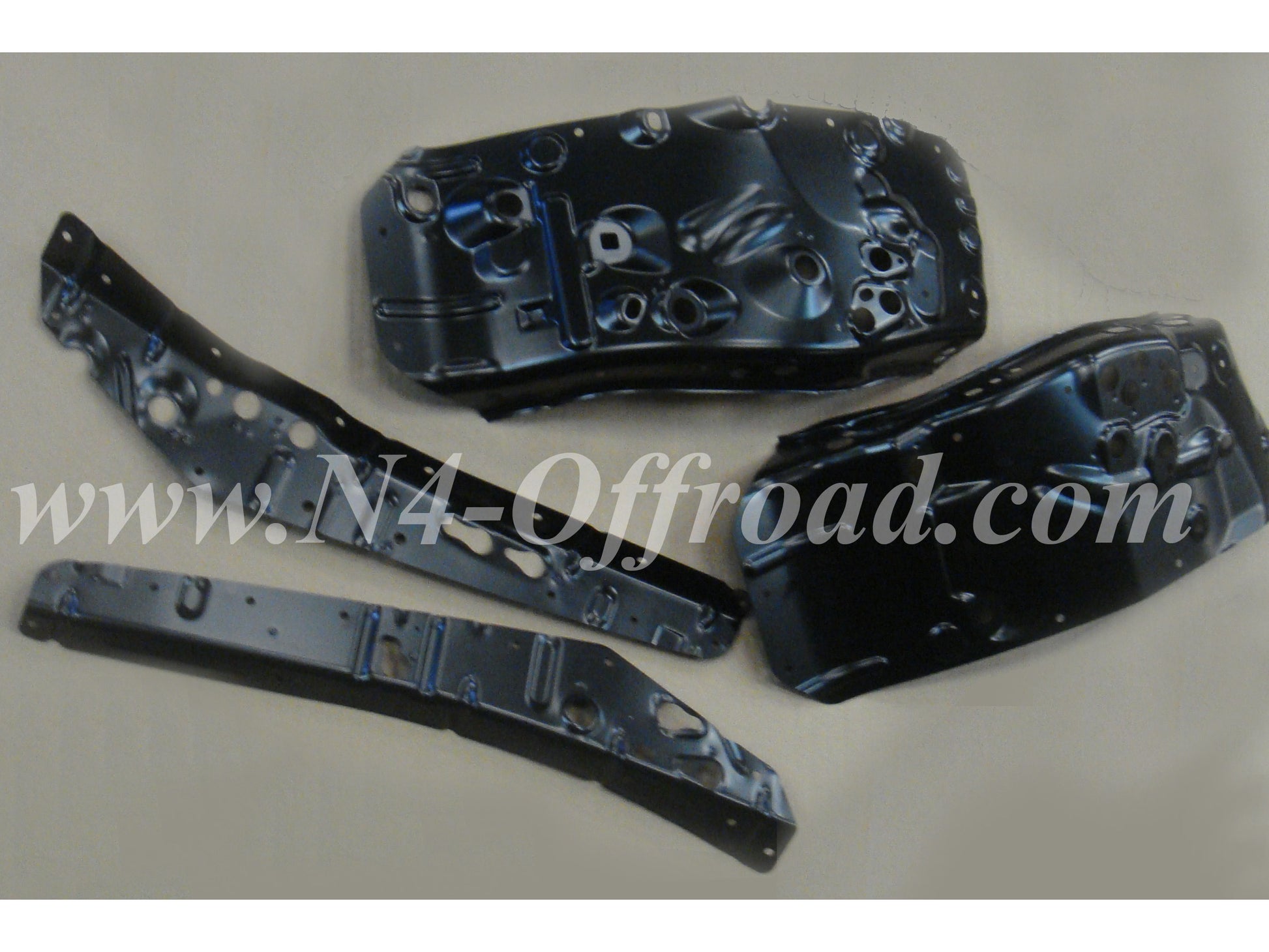 Kit de renforts d'ailes avant à souder pour Toyota Land Cruiser KDJ120 KDJ125 - kit de 4 pièces N4-Offroad sur Xperts4x4 Accessoires 4x4 Off-Road