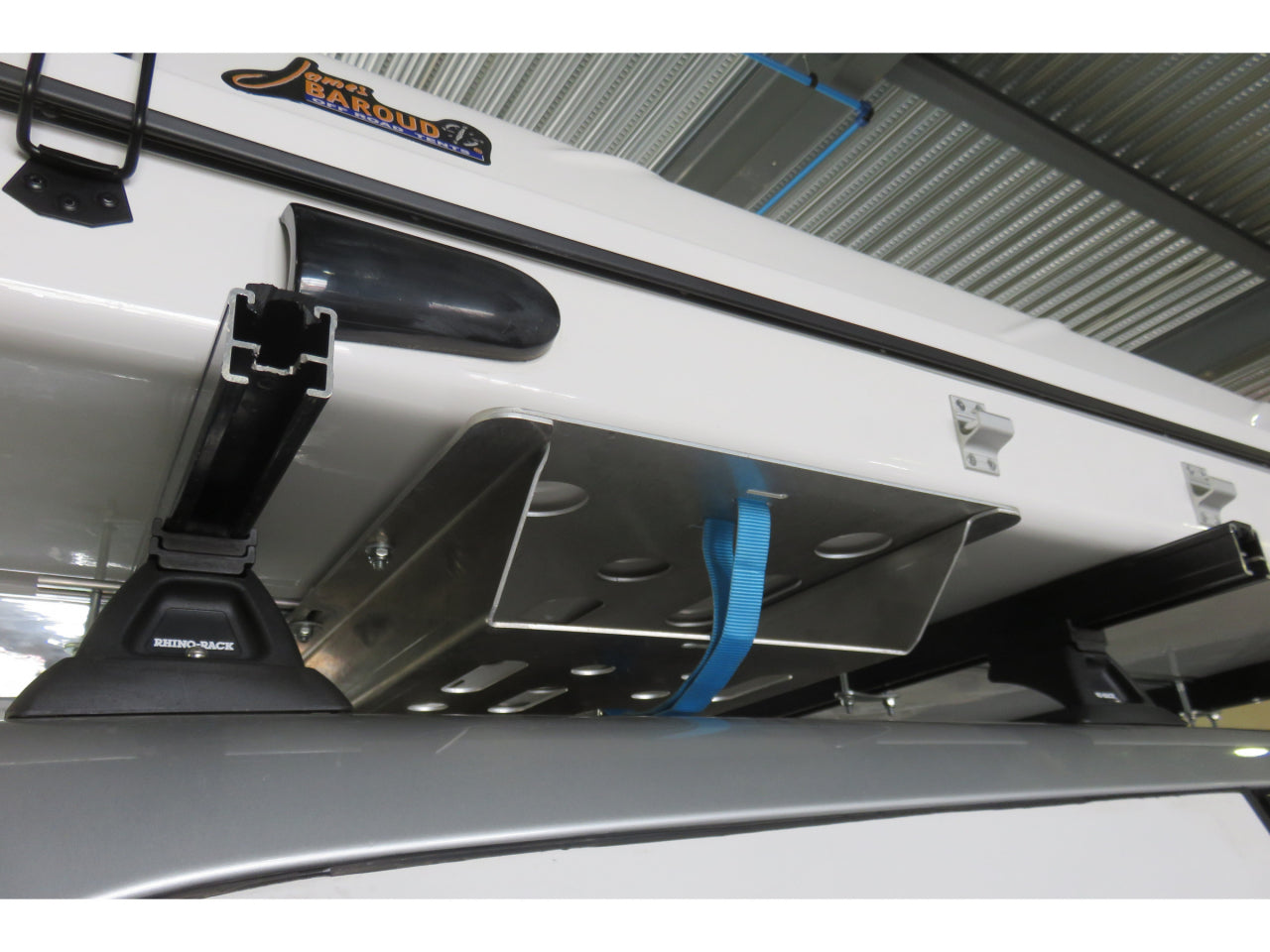 Support d'échelle sous tente James Baroud N4-Offroad sur Xperts4x4 Accessoires 4x4 Off-Road