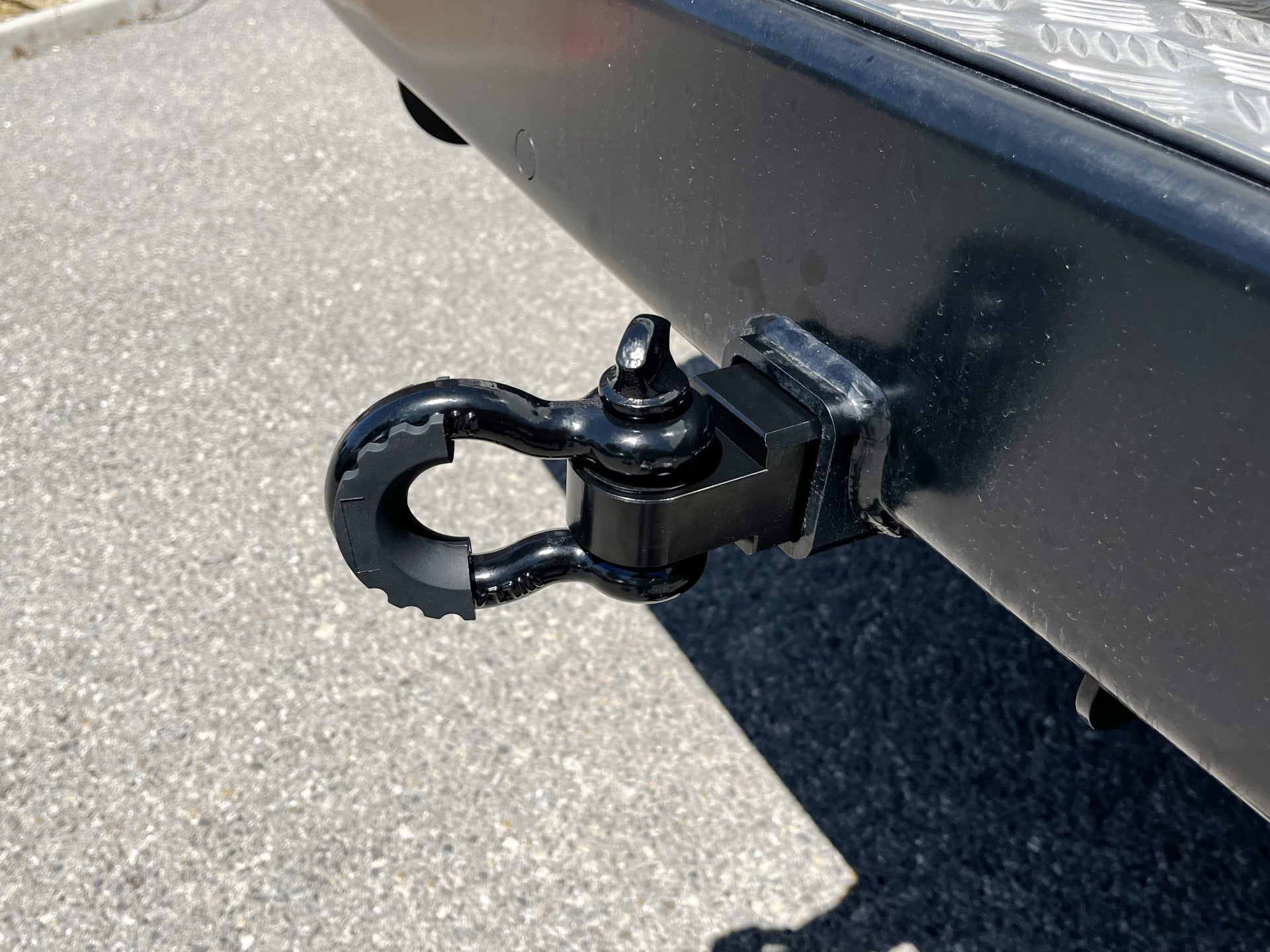 Barre attelage remorquage 50mm acier avec manille de traction 4.7T N4-Offroad sur Xperts4x4 Accessoires 4x4 Off-Road