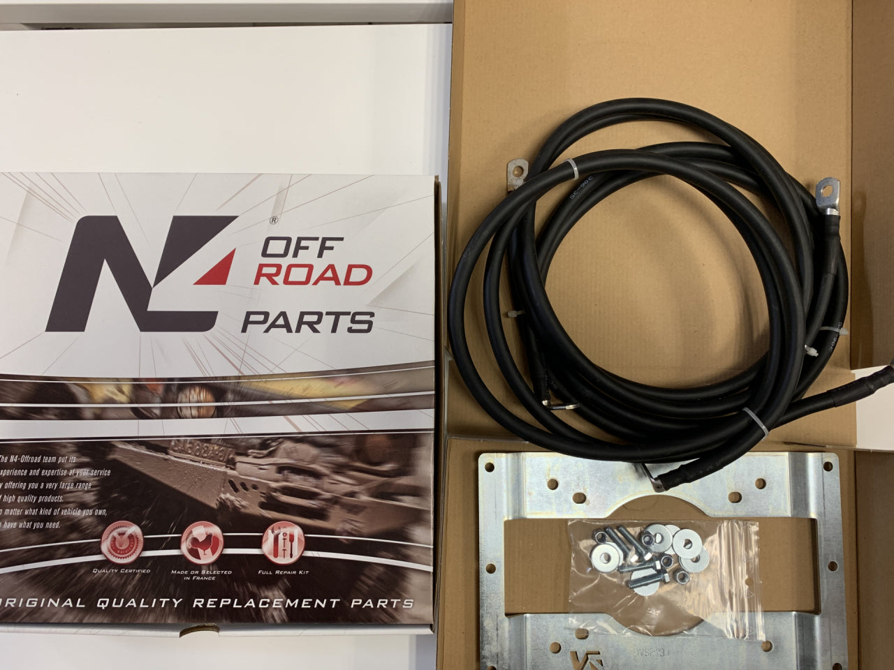 Kit support spécifique de fixation déport 3 mètres pour boitier relais de treuil Warn VR Evo Zeon Tabor N4-Offroad sur Xperts4x4 Accessoires 4x4 Off-Road