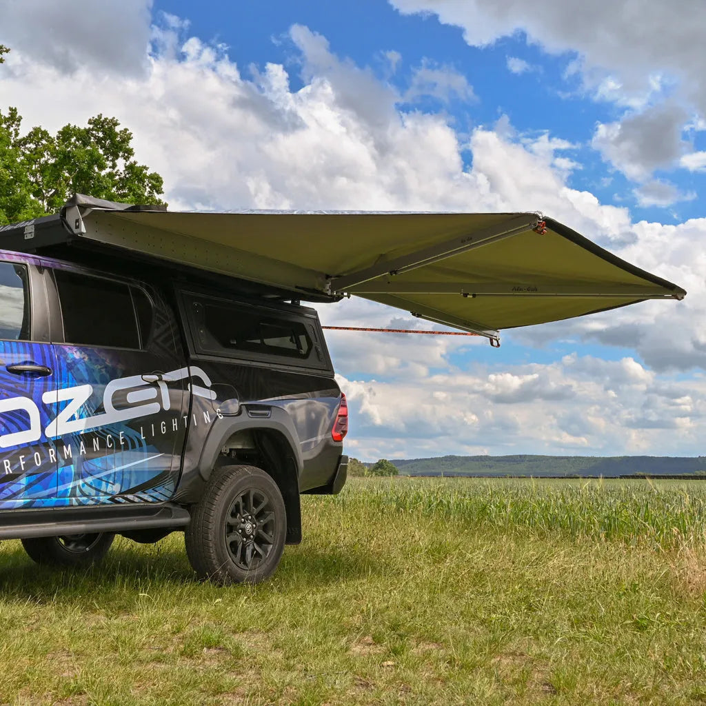 Auvent 180° 2.6m Autoportant Alu-Cab sur Xperts4x4 Accessoires 4x4 Off-Road