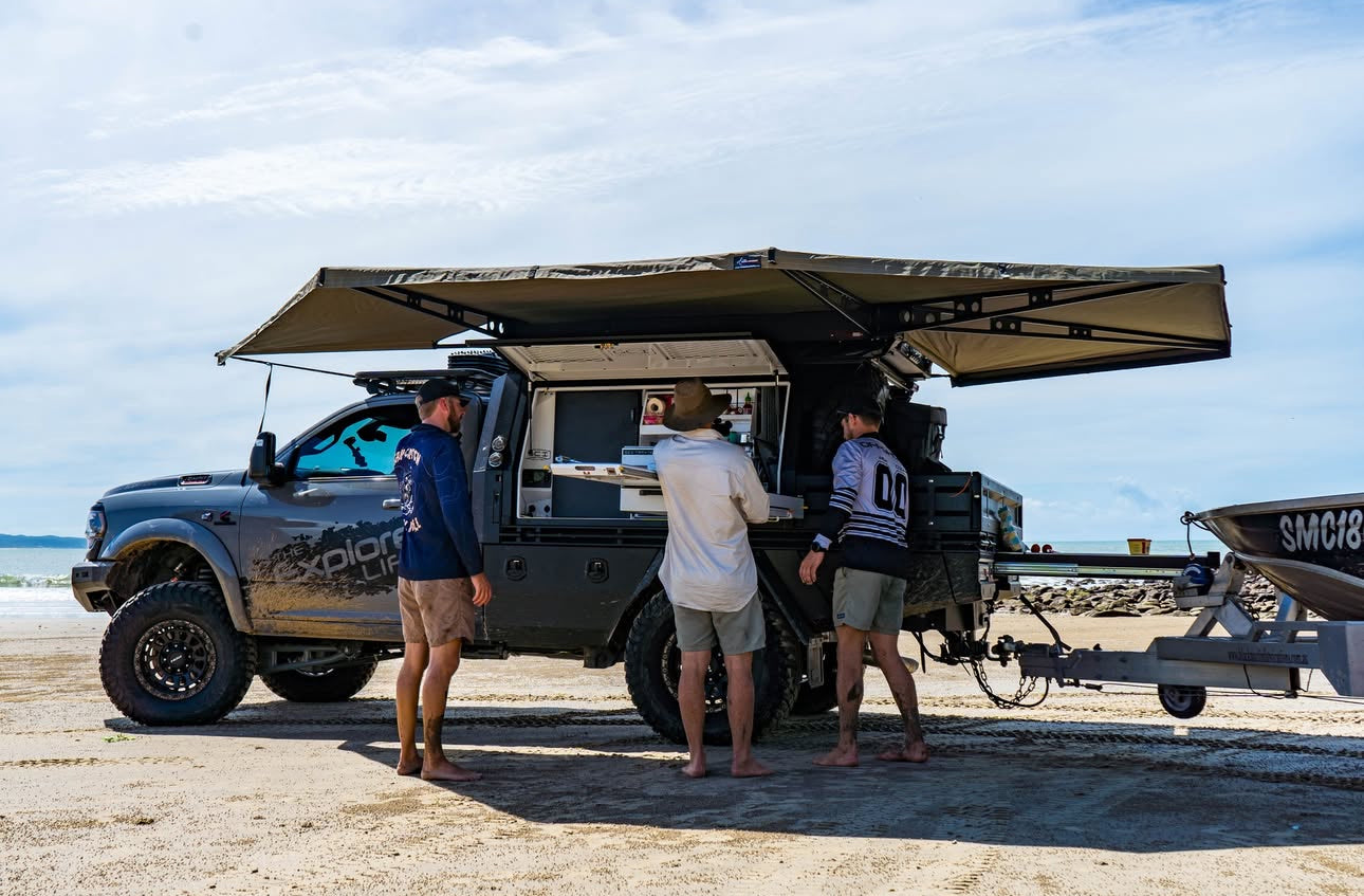 Auvent 270° XT MAX The Bush Company – Auto-Portant 4x4 sur Xperts4x4 Accessoires 4x4 Off-Road