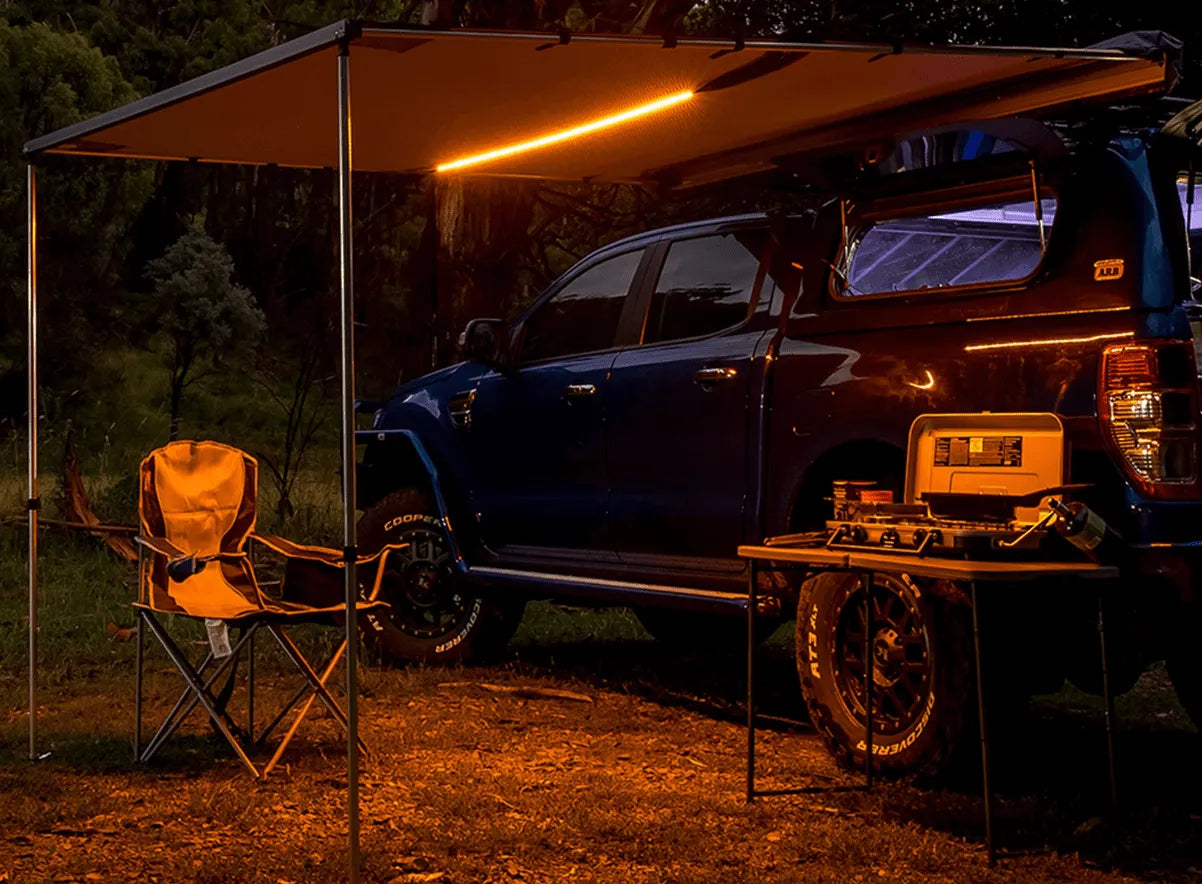 Auvent Touring ARB | 2000x 2500mm + Led Integree sur Xperts4x4 Accessoires 4x4 Off-Road