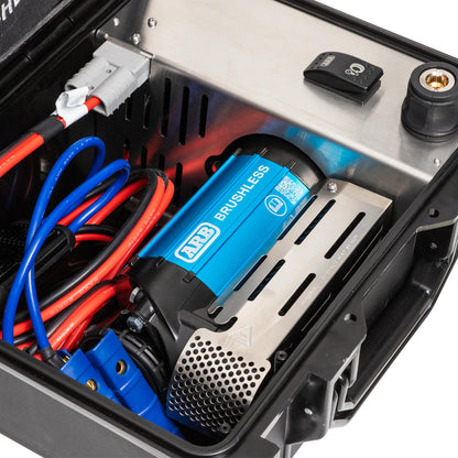 Compresseur Portable 12V ARB Brushless Monocylindre 130L/min avec Malette sur Xperts4x4 Accessoires 4x4 Off-Road