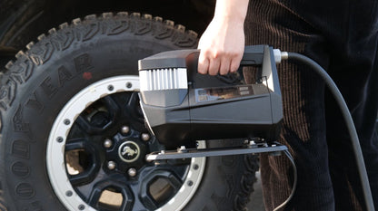 Compresseur T-MAX Storm Pump 150 PSI - L'indispensable du 4x4 sur Xperts4x4 Accessoires 4x4 Off-Road