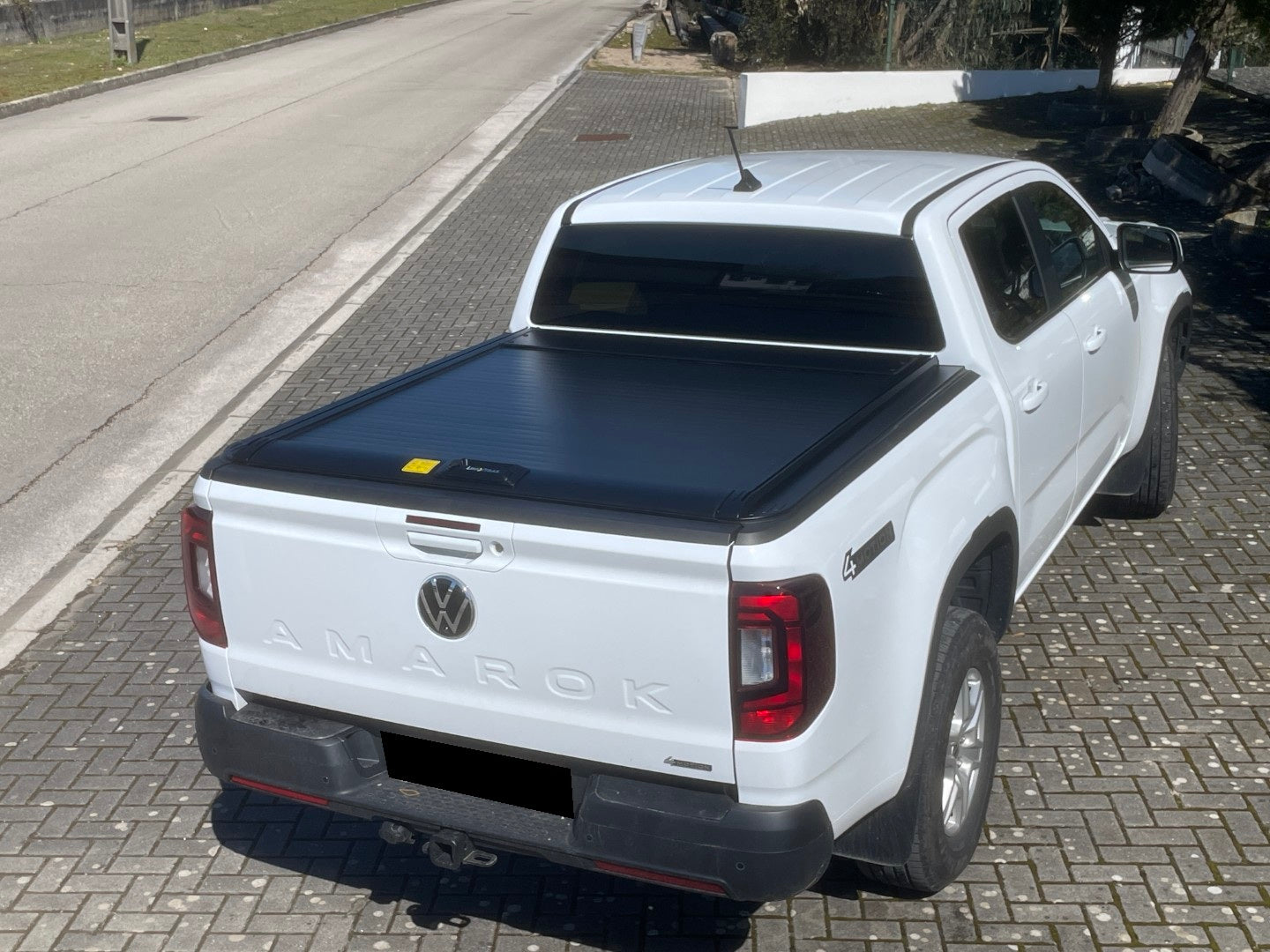 Rideau de Benne Top-Roll Manuel LINE4X4 Double Cab sur Xperts4x4 Accessoires 4x4 Off-Road