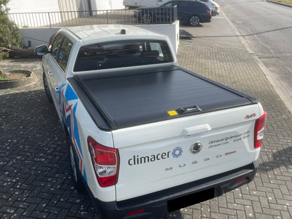 Rideau de Benne Top-Roll Manuel LINE4X4 Double Cab sur Xperts4x4 Accessoires 4x4 Off-Road