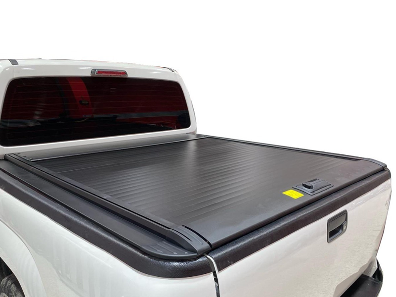 Rideau de Benne Top-Roll Manuel LINE4X4 Double Cab sur Xperts4x4 Accessoires 4x4 Off-Road