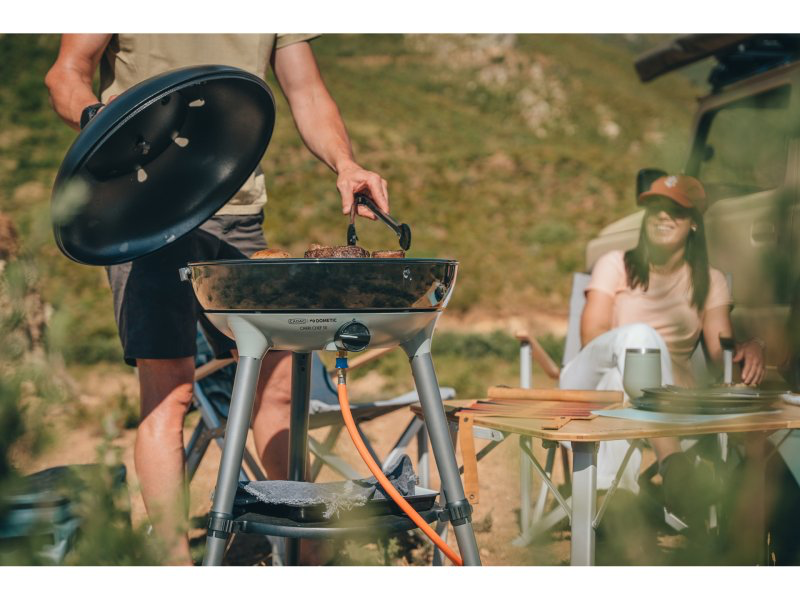 Barbecue gaz Cadac Carri Chef 50 BBQ 2 Plancha sur Xperts4x4 Accessoires 4x4 Off-Road