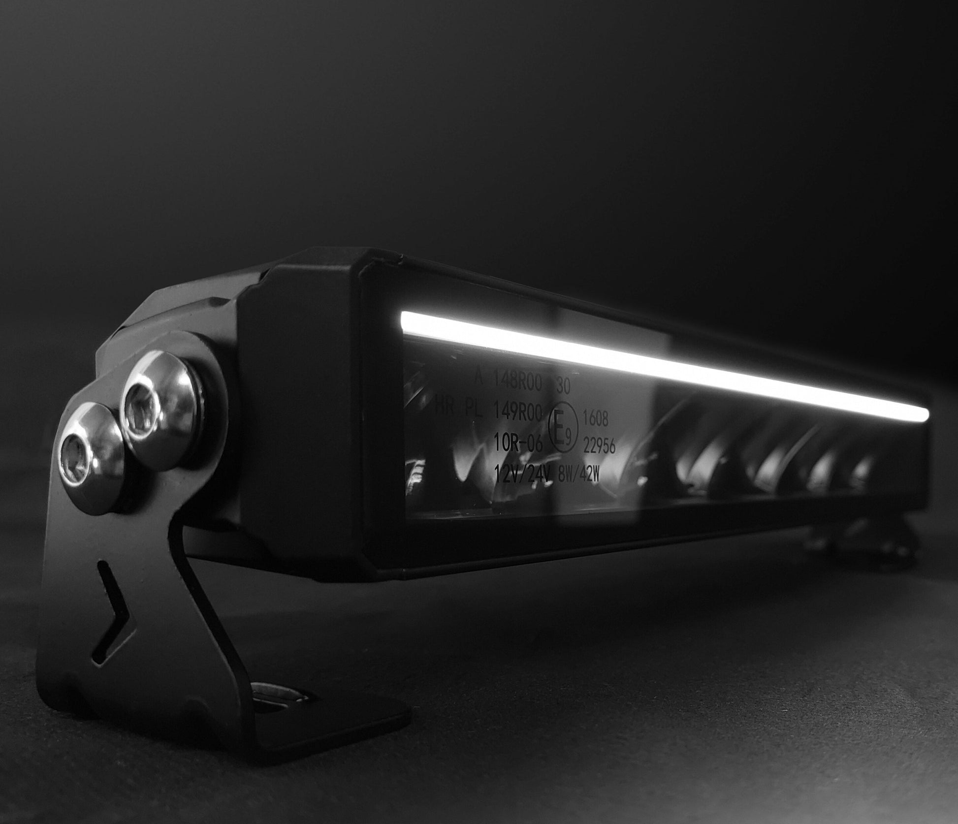 Barre LED Lumidrive SPEED DRIVE 1060E - Puissance & Sécurité sur Xperts4x4 Accessoires 4x4 Off-Road