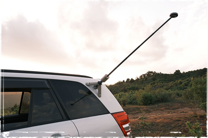 OuTask Lampe Télescopique Gris Clair - Outdoor LED 720° Rechargeable sur Xperts4x4 Accessoires 4x4 Off-Road