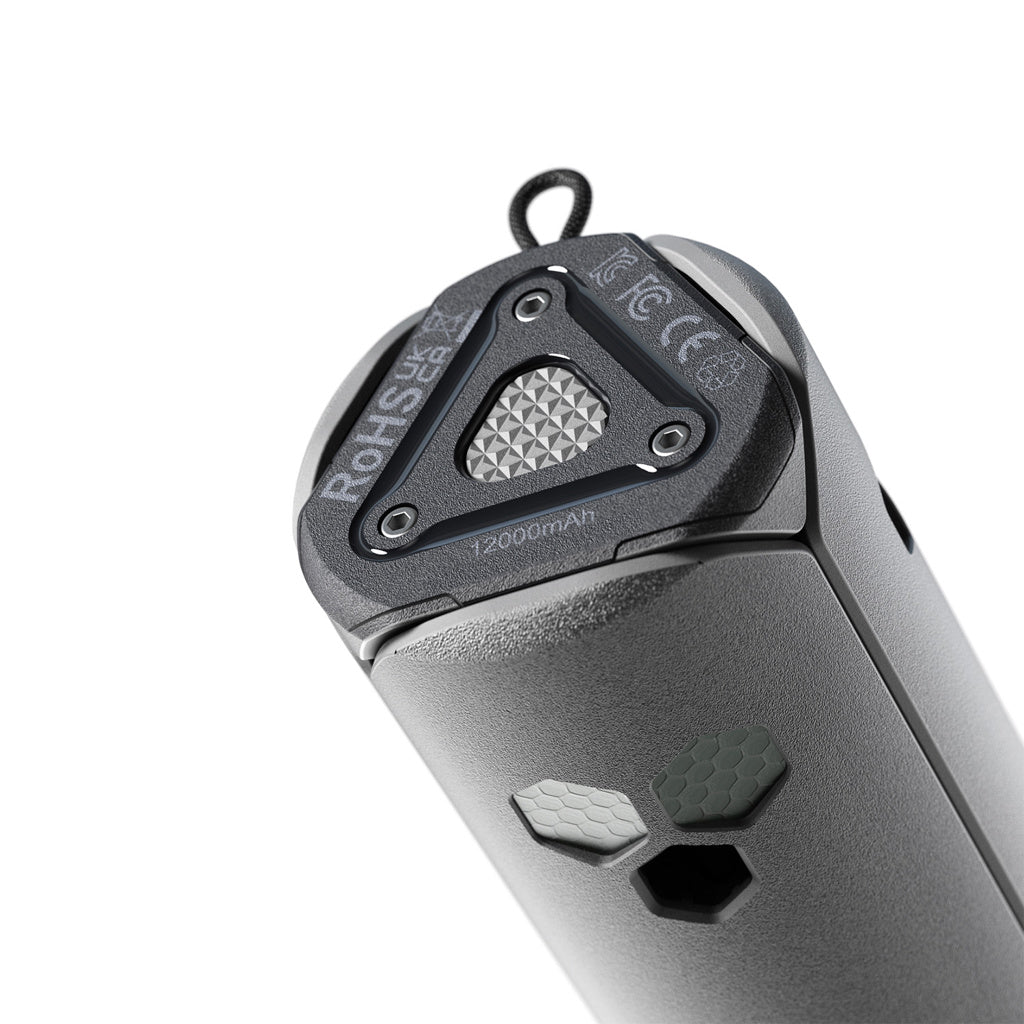 OuTask Lampe Télescopique LED Outdoor 720° - Vert Armée sur Xperts4x4 Accessoires 4x4 Off-Road