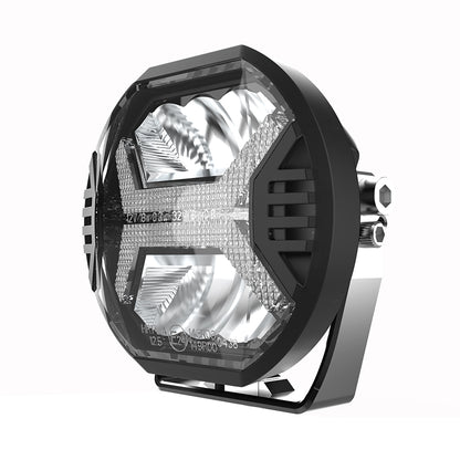 Phare de Conduite LED Lumidrive XDRIVE 5.75 - Puissance & Style sur Xperts4x4 Accessoires 4x4 Off-Road
