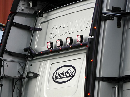 Spot à LED LAZER LAMPS Utility-50 (Classe 5) sur Xperts4x4 Accessoires 4x4 Off-Road