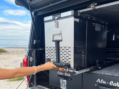 Plateau Coulissant/Basculant ALU-CAB pour Refrigerateur/Congelateur sur Xperts4x4 Accessoires 4x4 Off-Road