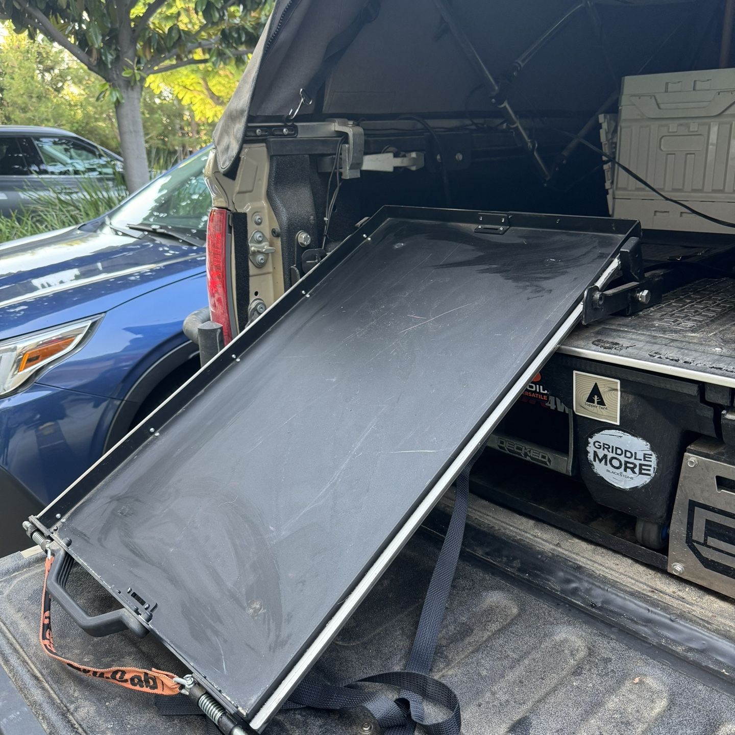 Plateau Coulissant/Basculant ALU-CAB pour Refrigerateur/Congelateur sur Xperts4x4 Accessoires 4x4 Off-Road