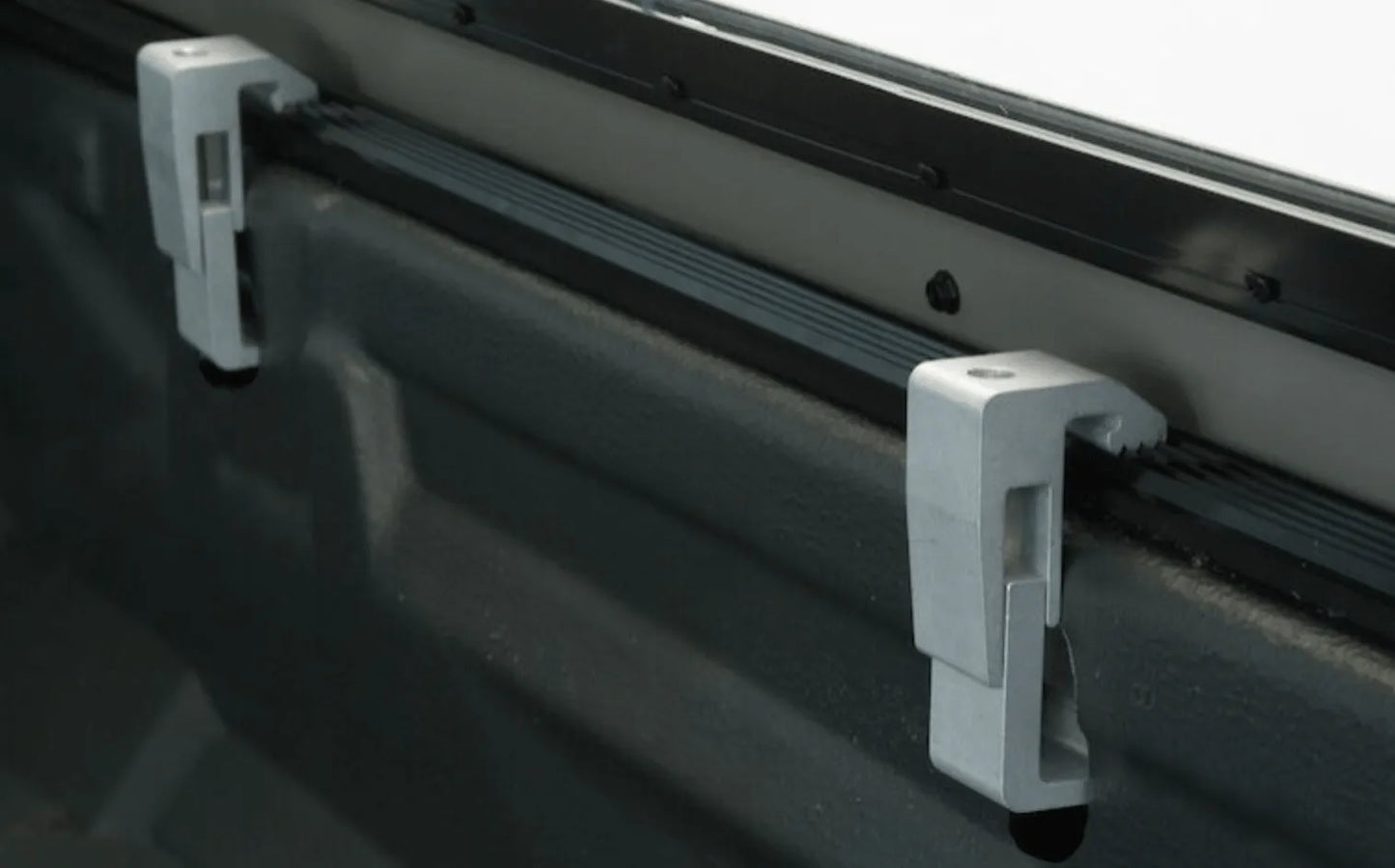 Hardtop Aeroklas Fenêtres Battantes | Isuzu D-Max 2025+ Space-Cab sur Xperts4x4 Accessoires 4x4 Off-Road