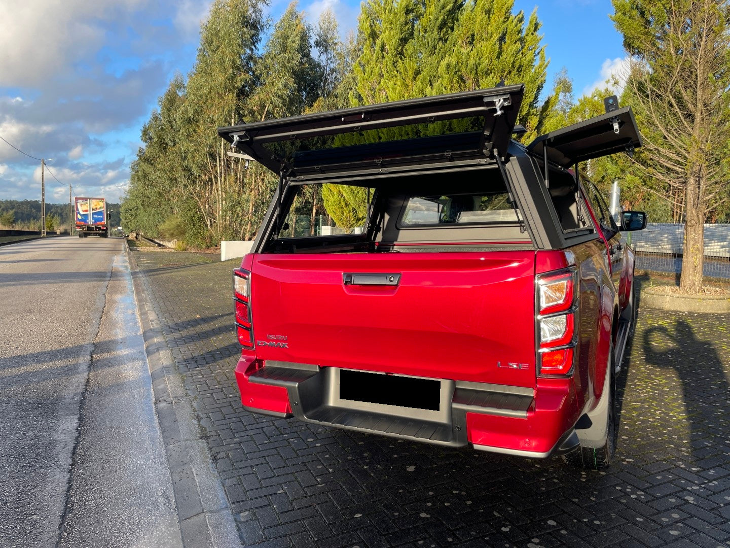 Hardtop Aluminium Line4x4 Double Cab | Vitré et Renforcé sur Xperts4x4 Accessoires 4x4 Off-Road