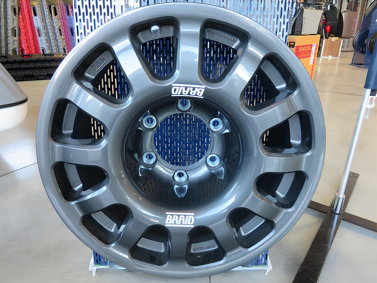 Jante Alu BRAID Fullrace Grise 7x16 5x150 ET10 sur Xperts4x4 Accessoires 4x4 Off-Road