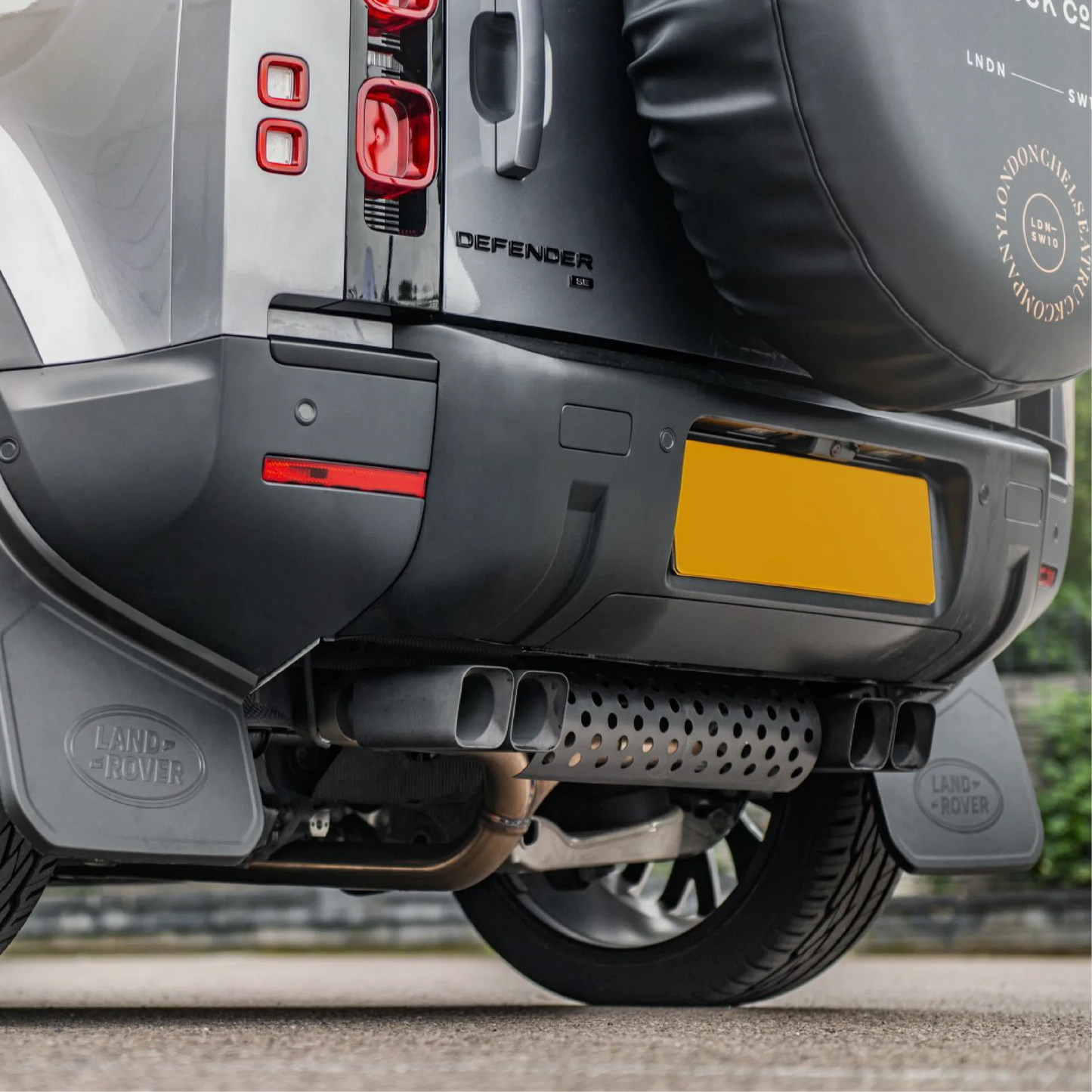 Échappement Quad Satin Black KAHN - Defender 110 2.0L (2020+) sur Xperts4x4 Accessoires 4x4 Off-Road