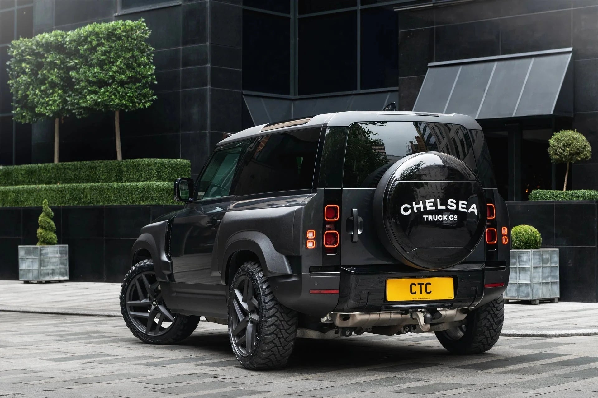 Kit Wide Track KAHN Defender 90 (2020+) - Look Off-Road & Premium sur Xperts4x4 Accessoires 4x4 Off-Road