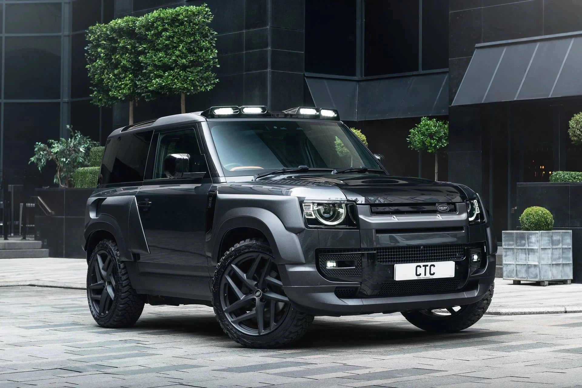 Kit Wide Track KAHN Defender 90 (2020+) - Look Off-Road & Premium sur Xperts4x4 Accessoires 4x4 Off-Road