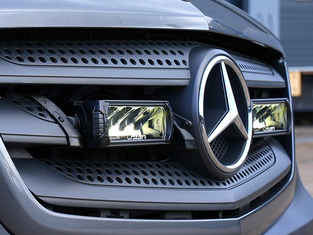 Kit de calandre LED LAZER LAMPS pour Mercedes Sprinter W906/W907, équipement de grille de haute visibilité et style.
