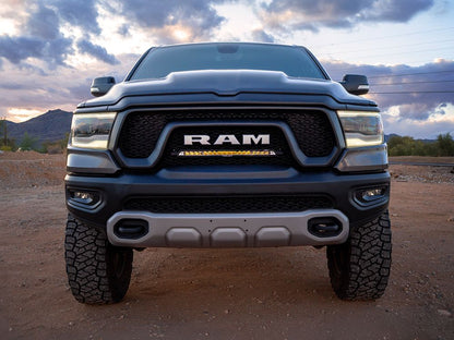 Pack LED pour calandre Dodge RAM 1500 de LAZER LAMPS, éclairage LED puissant pour véhicule tout-terrain.