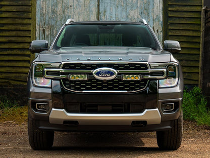 Kit de calandre LED LAZER LAMPS pour Ford Ranger Platinum 2023+ avec phares intégrés et design moderne.
