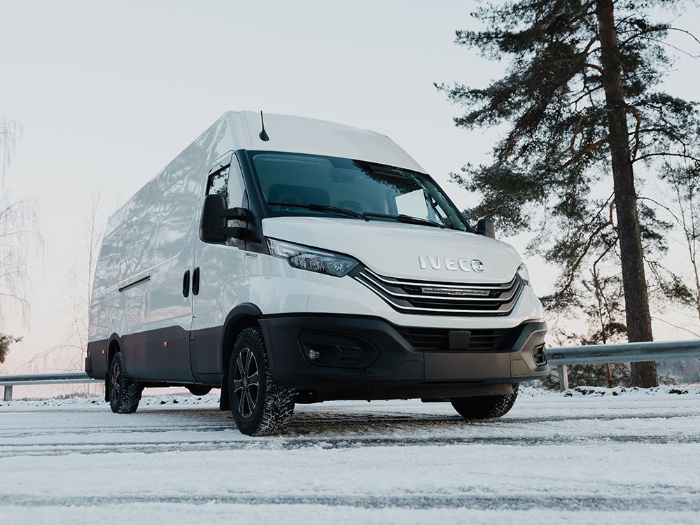 Pack LED Calandre LAZER LAMPS Iveco Daily 2024+ sur Xperts4x4 Accessoires 4x4 Off-Road