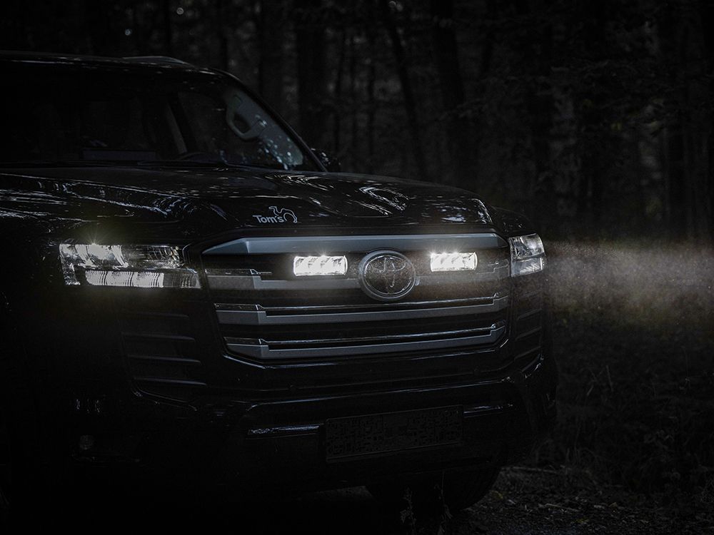 Pack LED Calandre LAZER LAMPS Toyota Land Cruiser 300 2022+ sur Xperts4x4 Accessoires 4x4 Off-Road