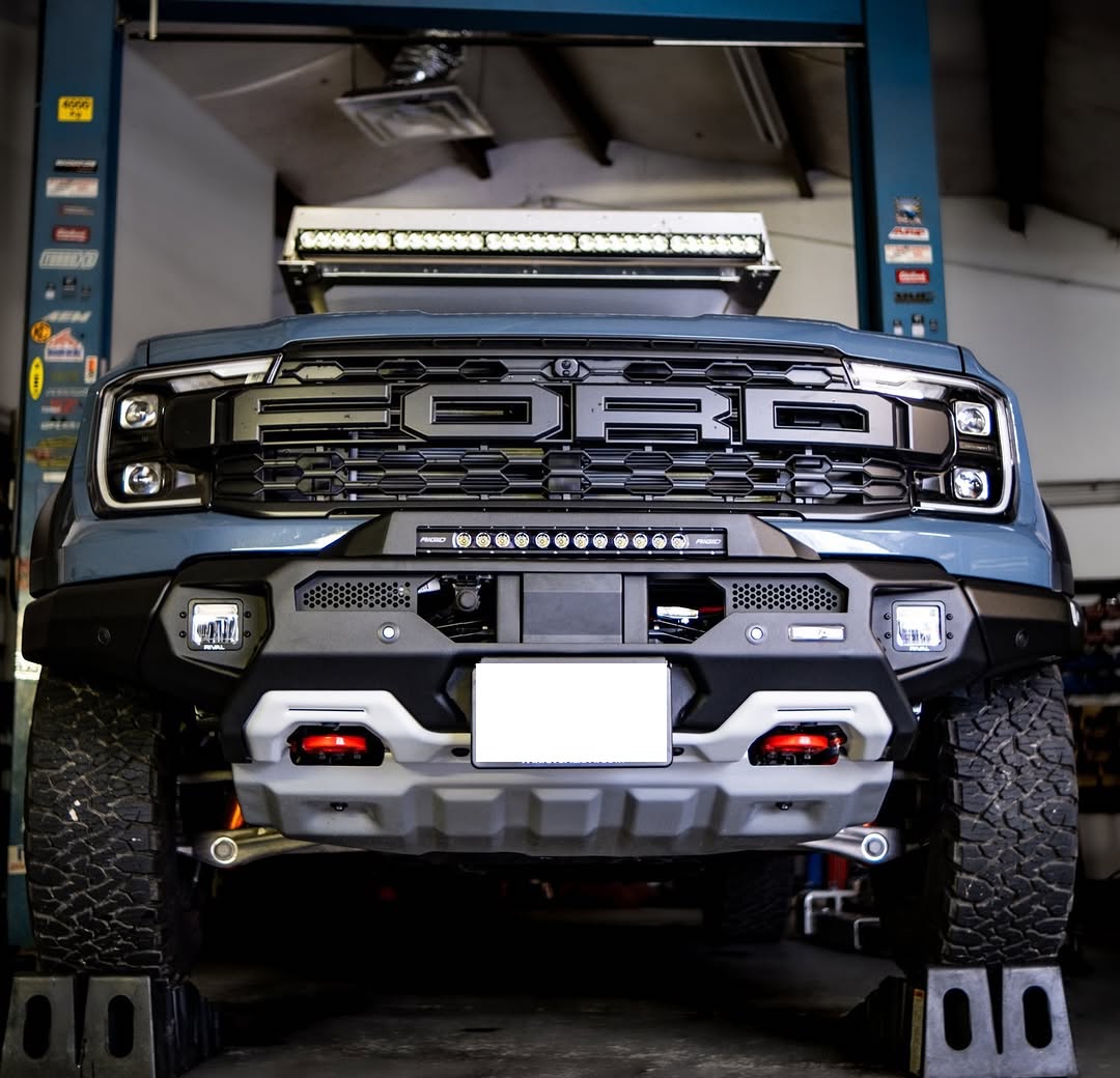 Pare-choc Avant Rival 4x4 Ford Raptor 2023+ | Aluminium Noir sur Xperts4x4 Accessoires 4x4 Off-Road