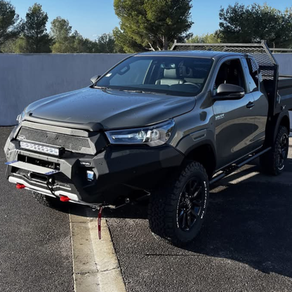 Pare-choc Avant Rival Aluminium - Toyota Hilux Invincible 2018-20 sur Xperts4x4 Accessoires 4x4 Off-Road