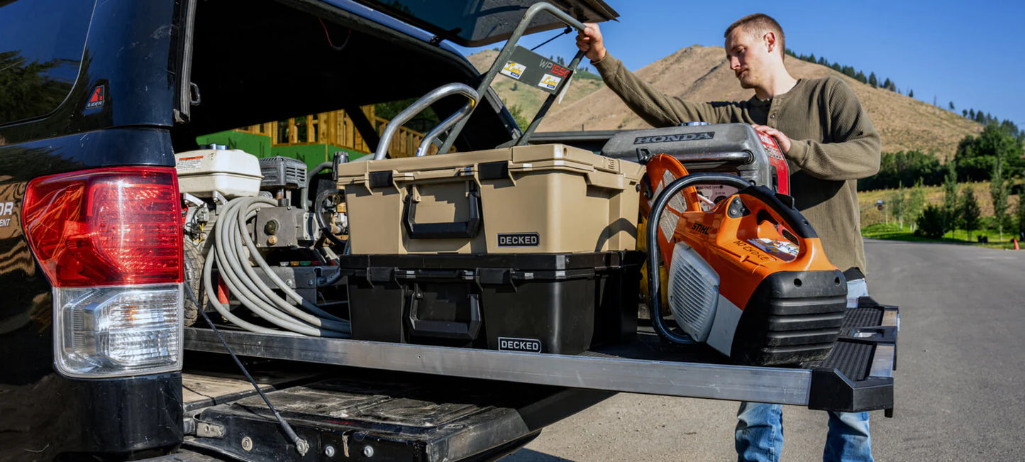 Plateau Coulissant DECKED CargoGlide 1000 - 1850x1240mm sur Xperts4x4 Accessoires 4x4 Off-Road