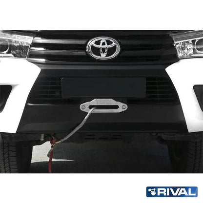 Platine de Treuil Toyota Hilux REVO 2016+ sur PC d'Origine | RIVAL 4X4 sur Xperts4x4 Accessoires 4x4 Off-Road