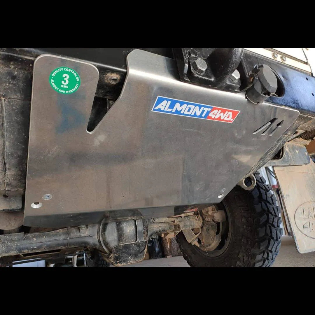 Protection Almont4wd Reservoir - Land Rover Defender 110 sur Xperts4x4 Accessoires 4x4 Off-Road