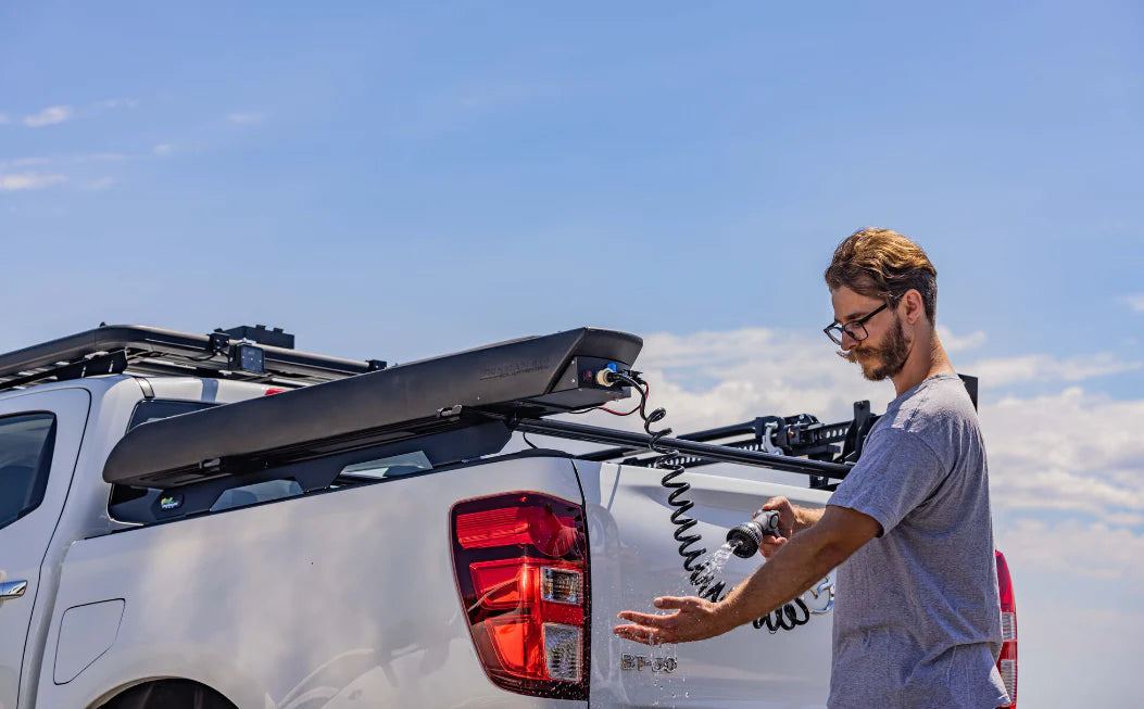 Réservoir d’Eau 30L IRONMAN 4x4 avec Pompe 12V – Solution Pressurisée sur Xperts4x4 Accessoires 4x4 Off-Road